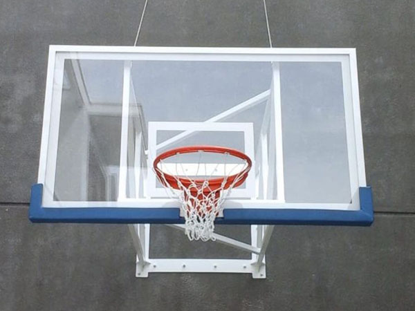 Tiang basket tempel dinding